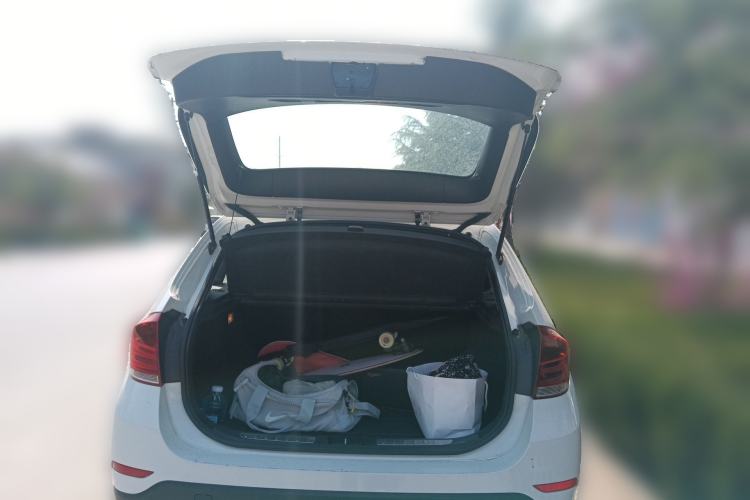 Used BMW X1 2015 sDrive18i Fashion Upgrade Edition Trunk