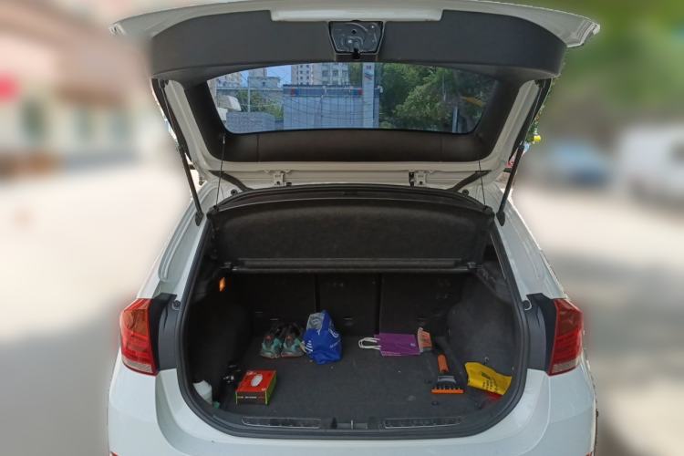 Used BMW X1 2015 xDrive20i Fashion Upgrade Edition Trunk