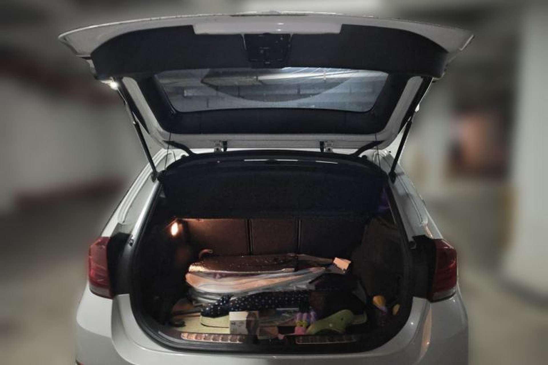 Used BMW X1 2015 sDrive18i Fashion Upgrade Edition Trunk