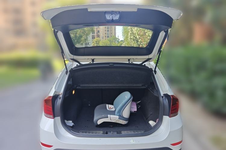 Used BMW X1 2015 sDrive18i Leading Edition Trunk