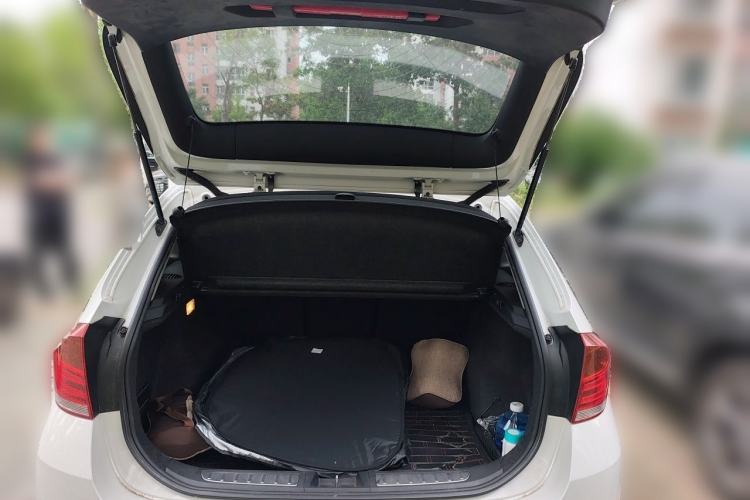 Used BMW X1 2015 sDrive18i Fashion Upgrade Edition Trunk