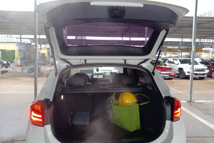 Used BMW X1 2015 xDrive20i Fashion Model Trunk