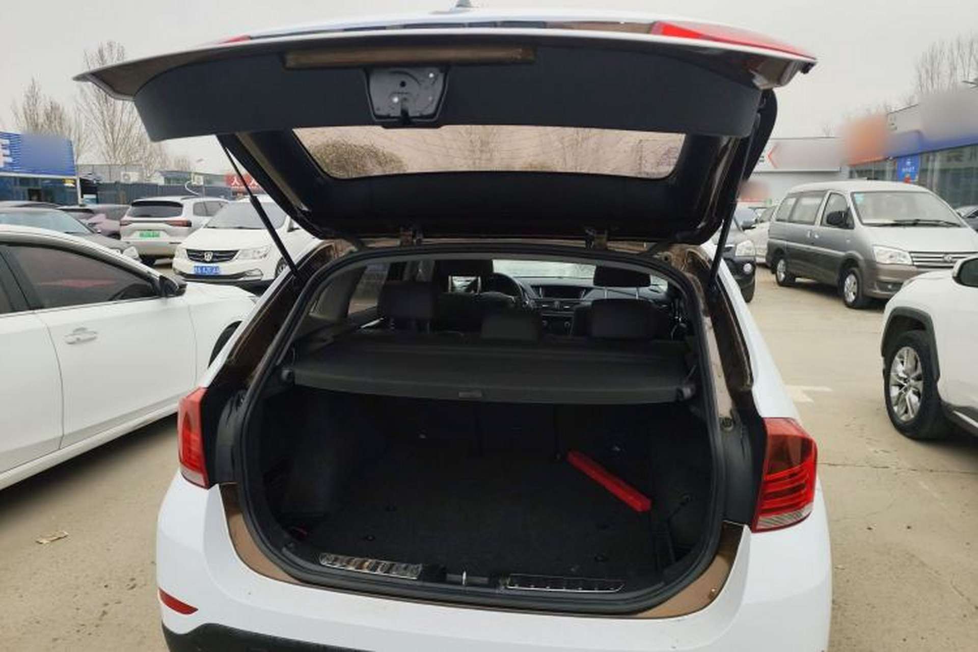 Used BMW X1 2015 sDrive18i Leading Edition Trunk