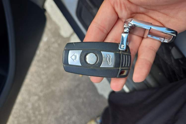 Used BMW X1 2015 sDrive18i Leading Edition Vehicle Key