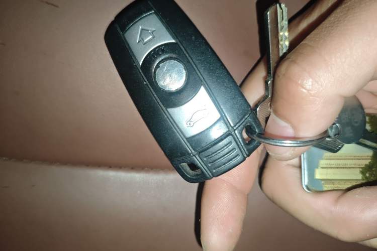 Used BMW X1 2015 sDrive18i Fashion Upgrade Edition Vehicle Key