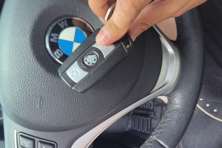 Used BMW X1 2015 sDrive18i Fashion Upgrade Edition Vehicle Key