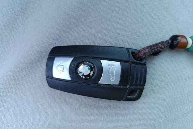 Used BMW X1 2015 sDrive18i Leading Edition Vehicle Key