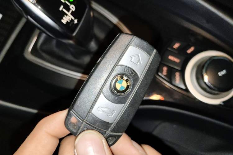 Used BMW X1 2015 sDrive18i Fashion Upgrade Edition Vehicle Key