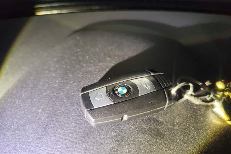 Used BMW X1 2015 xDrive20i Fashion Model Vehicle Key