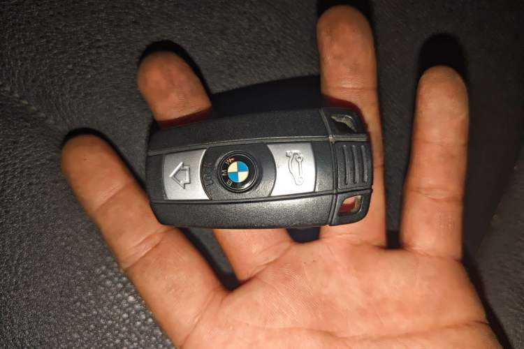 Used BMW X1 2015 sDrive18i Leading Edition Vehicle Key