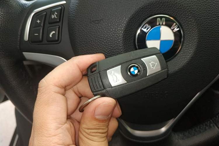 Used BMW X1 2015 sDrive18i Fashion Upgrade Edition Vehicle Key