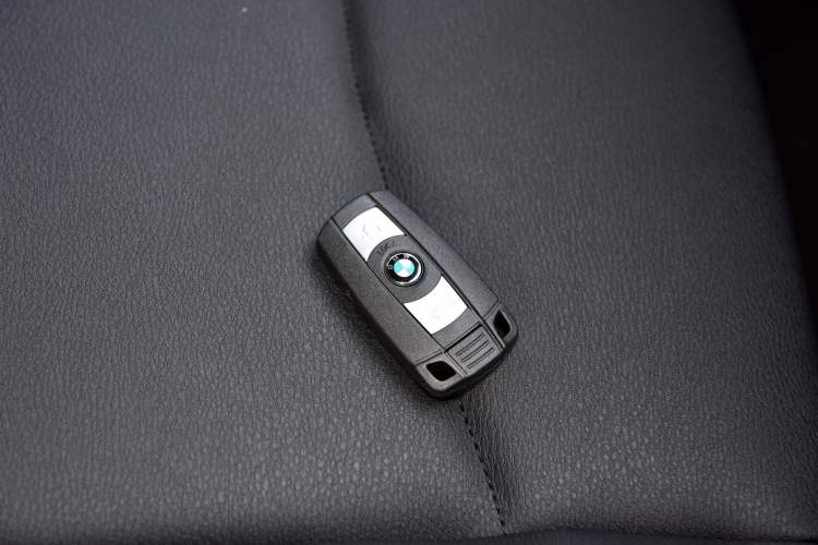 Used BMW X1 2015 sDrive18i Leading Edition Vehicle Key