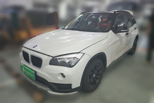 BMW X1 2015 sDrive18i Fashion Upgrade Edition с пробегом