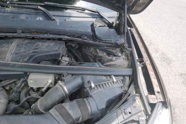 Used BMW X1 2015 sDrive18i Leading Edition Engine Bay Left