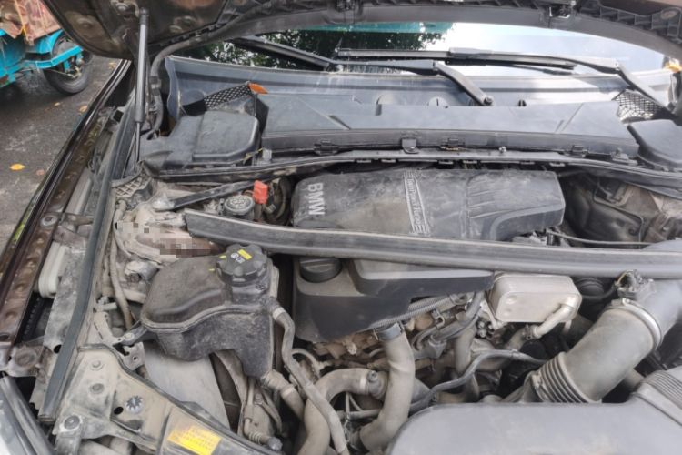 Used BMW X1 2015 sDrive18i Leading Edition Engine Bay Right
