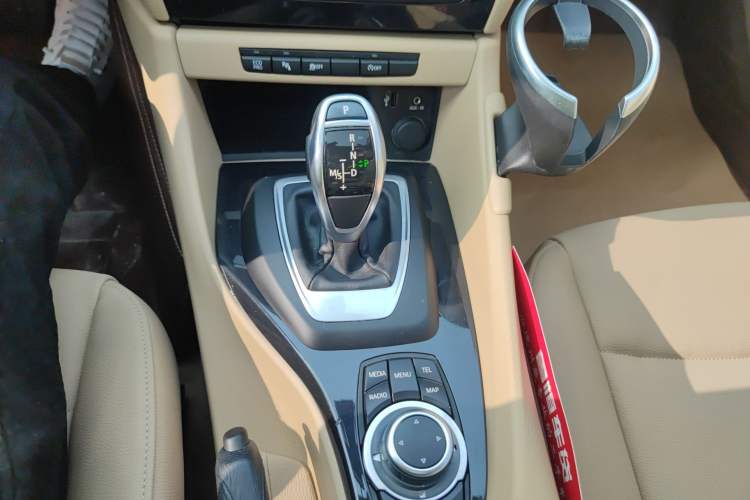 Used BMW X1 2015 sDrive18i Leading Edition Gear Lever
