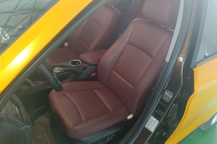 Used BMW X1 2015 sDrive18i Fashion Upgrade Edition Left Front Seat