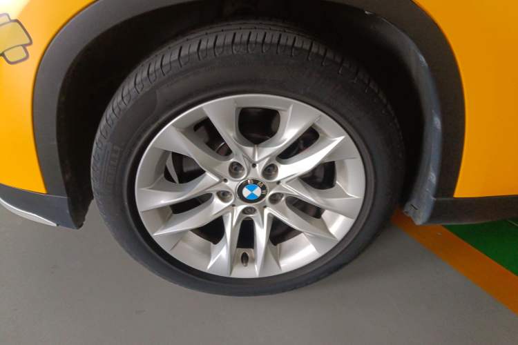 Used BMW X1 2015 sDrive18i Fashion Upgrade Edition Left Front Wheel Hub