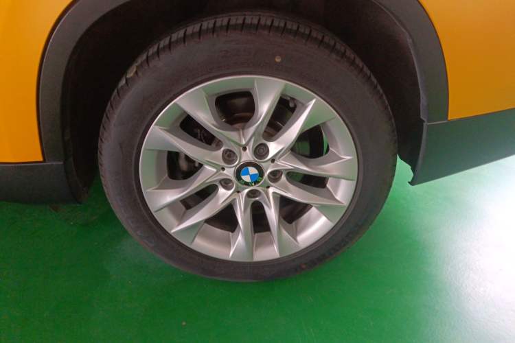 Used BMW X1 2015 sDrive18i Fashion Upgrade Edition Left Rear Wheel Hub