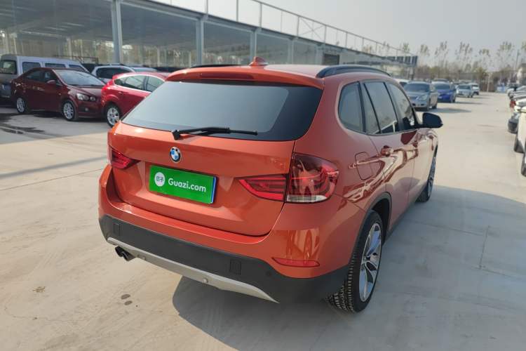 Used BMW X1 2015 sDrive18i Leading Edition Rear Right 45 Deg