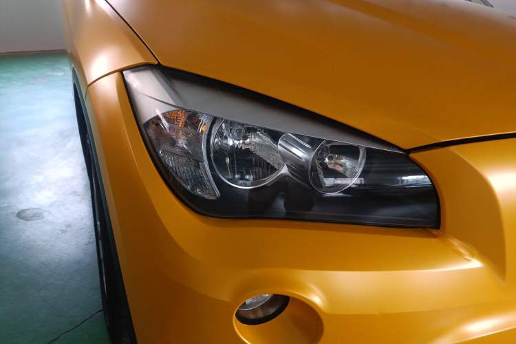 Used BMW X1 2015 sDrive18i Fashion Upgrade Edition Right Front Headlight