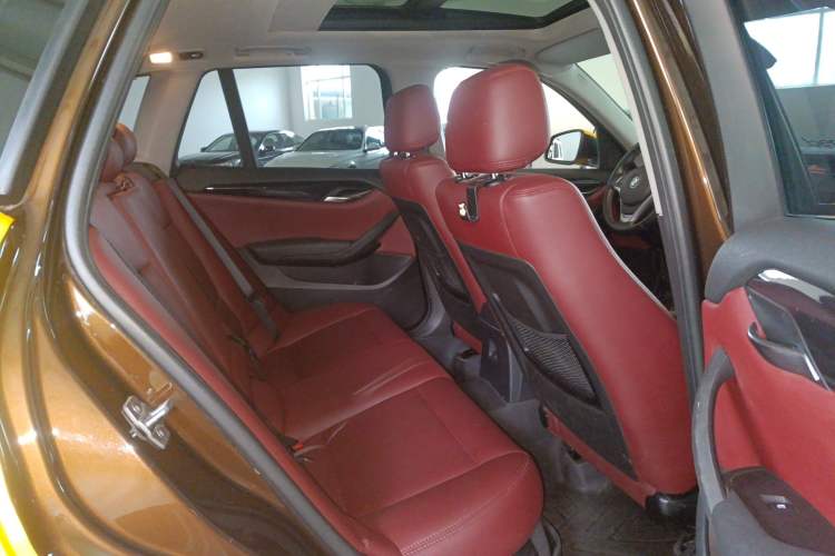 Used BMW X1 2015 sDrive18i Fashion Upgrade Edition Right Rear Seat
