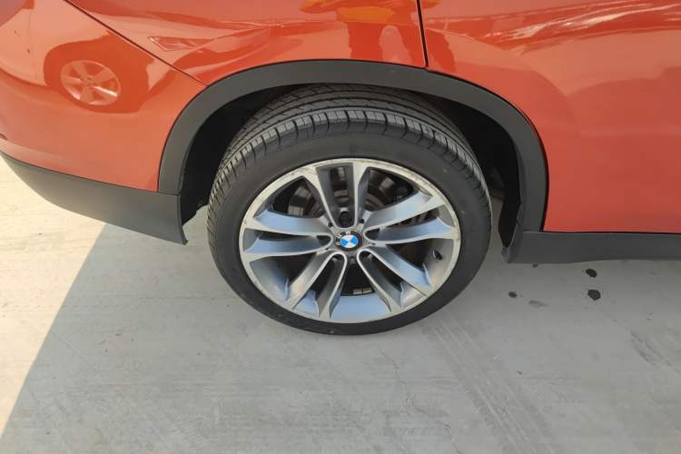 Used BMW X1 2015 sDrive18i Leading Edition Right Rear Wheel Hub