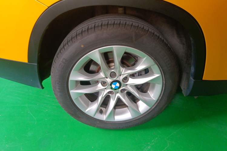 Used BMW X1 2015 sDrive18i Fashion Upgrade Edition Right Rear Wheel Hub