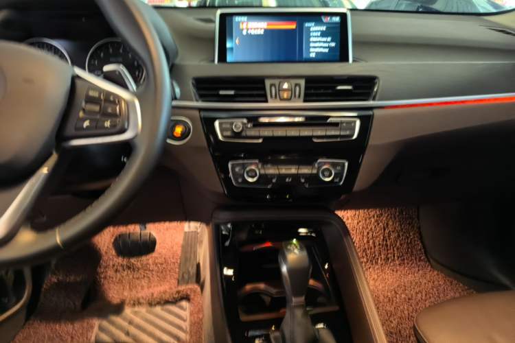 Used BMW X1 2016 xDrive20Li Luxury Model Audio And AC Panel