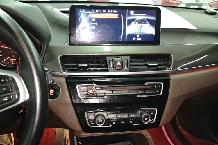 Used BMW X1 2016 sDrive20Li Luxury Model Audio And AC Panel