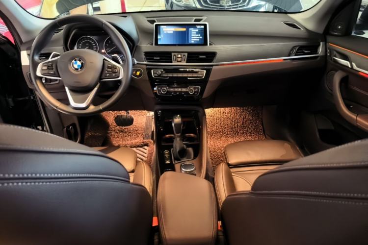 Used BMW X1 2016 xDrive20Li Luxury Model Center Console