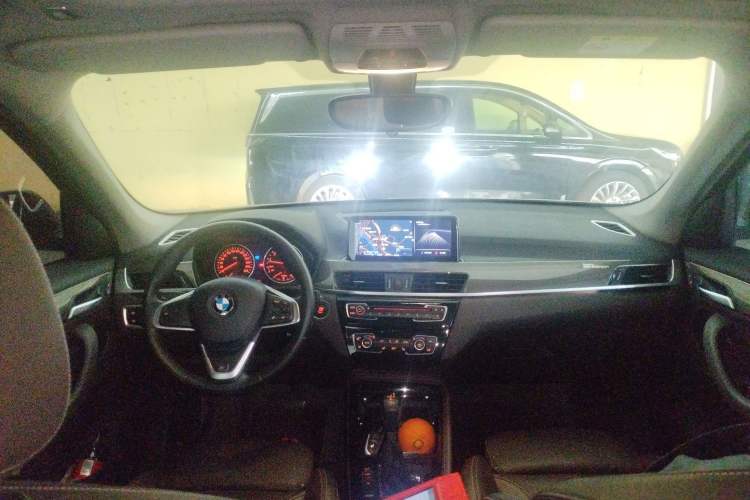 Used BMW X1 2016 sDrive20Li Luxury Model Center Console