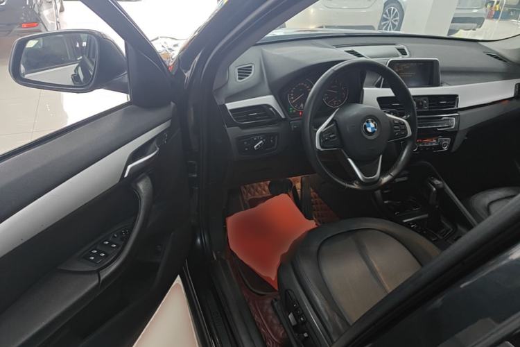 Used BMW X1 2016 sDrive18Li Premium Edition Driver Seat