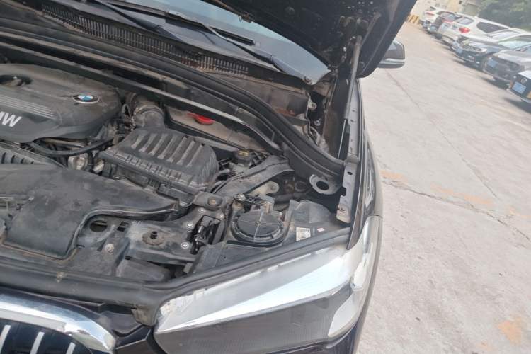 Used BMW X1 2016 sDrive18Li Fashion Model Engine Bay Left