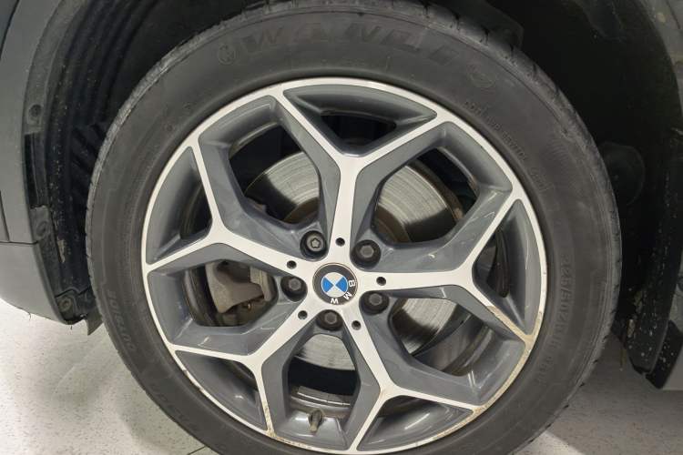 Used BMW X1 2016 sDrive20Li Luxury Model Exterior 4
