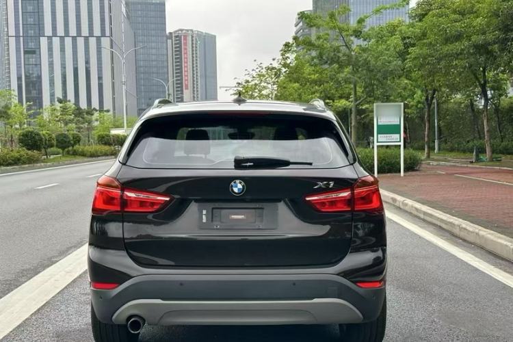 Used BMW X1 2016 sDrive18Li Premium Edition Exterior 4