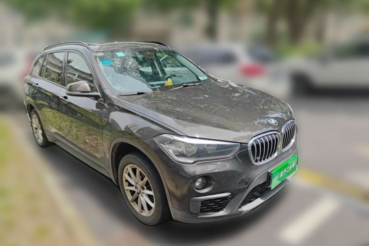 Used BMW X1 2016 sDrive18Li Fashion Model Front Right 45 Deg