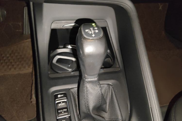 Used BMW X1 2016 sDrive18Li Premium Edition Gear Lever