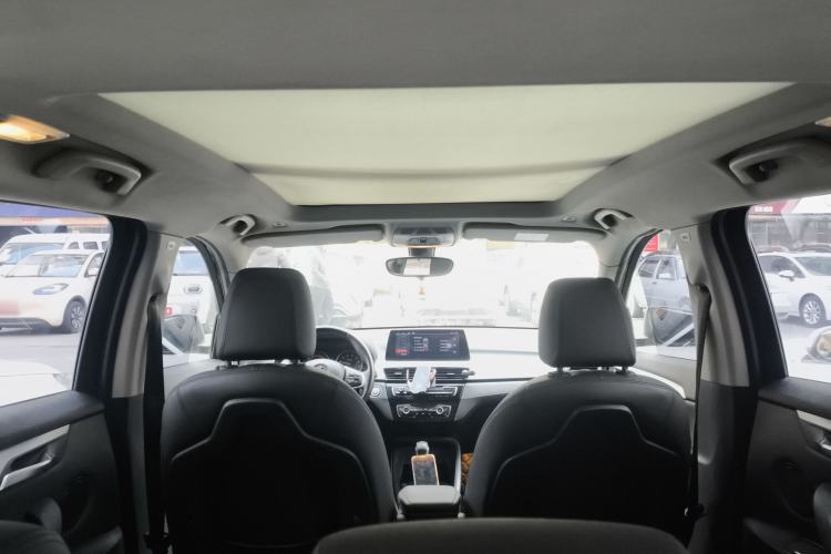 Used BMW X1 2016 sDrive18Li Premium Edition Headliner