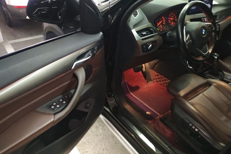 Used BMW X1 2016 sDrive20Li Luxury Model Interior 3