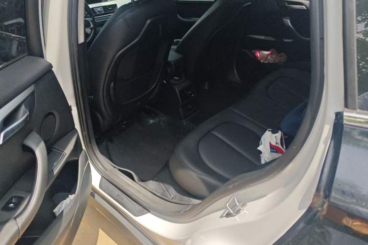 Used BMW X1 2016 sDrive18Li Fashion Model Interior 4