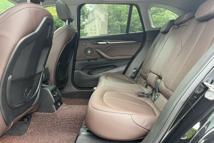 Used BMW X1 2016 xDrive20Li Luxury Model Interior 6
