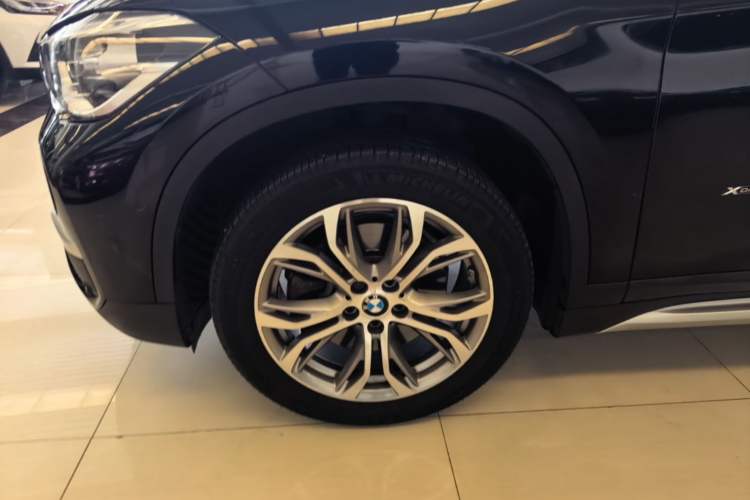 Used BMW X1 2016 xDrive20Li Luxury Model Left Front Wheel Hub