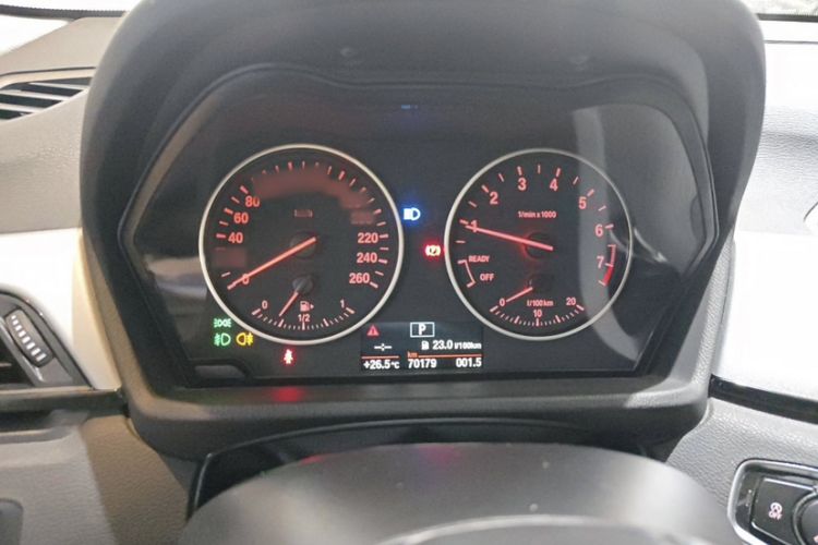 Used BMW X1 2016 sDrive18Li Premium Edition Odometer Close Up