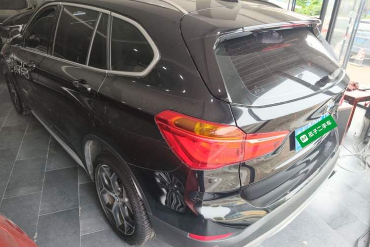 Used BMW X1 2016 sDrive20Li Luxury Model Rear Left 45 Deg