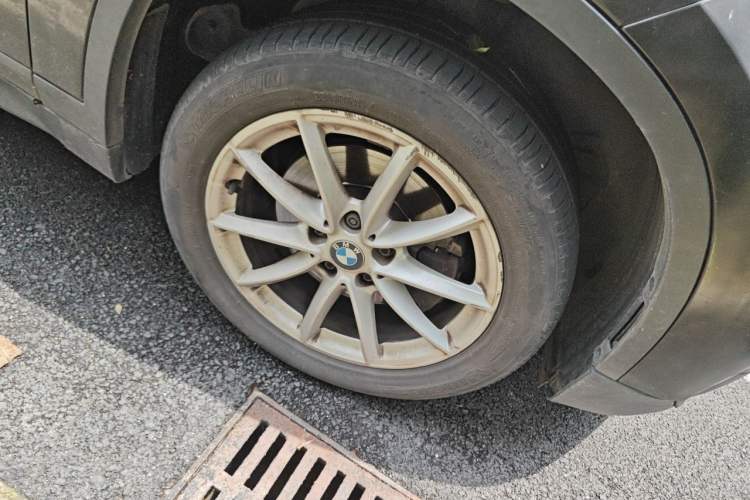Used BMW X1 2016 sDrive18Li Fashion Model Right Front Wheel Hub