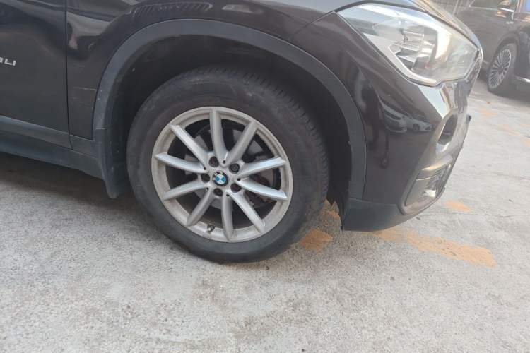 Used BMW X1 2016 sDrive18Li Fashion Model Right Front Wheel Hub