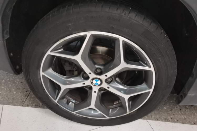 Used BMW X1 2016 sDrive20Li Luxury Model Right Rear Wheel Hub