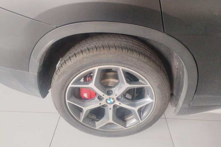 Used BMW X1 2016 sDrive20Li Luxury Model Right Rear Wheel Hub
