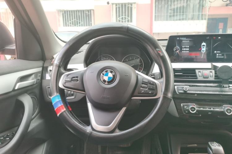 Used BMW X1 2016 sDrive18Li Fashion Model Steering Wheel